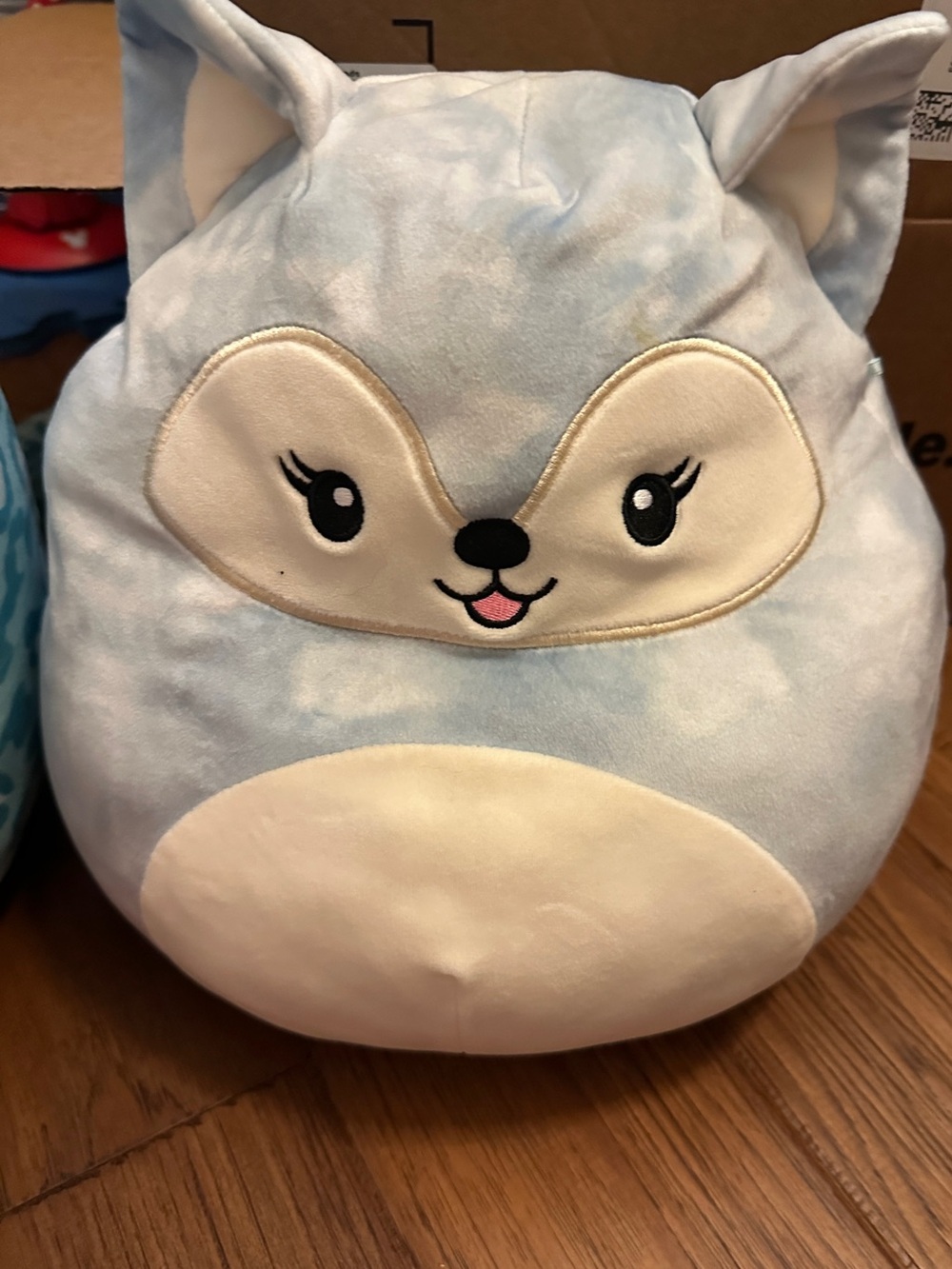Squishmallow Faldette The Blue Arctic we Fox plush